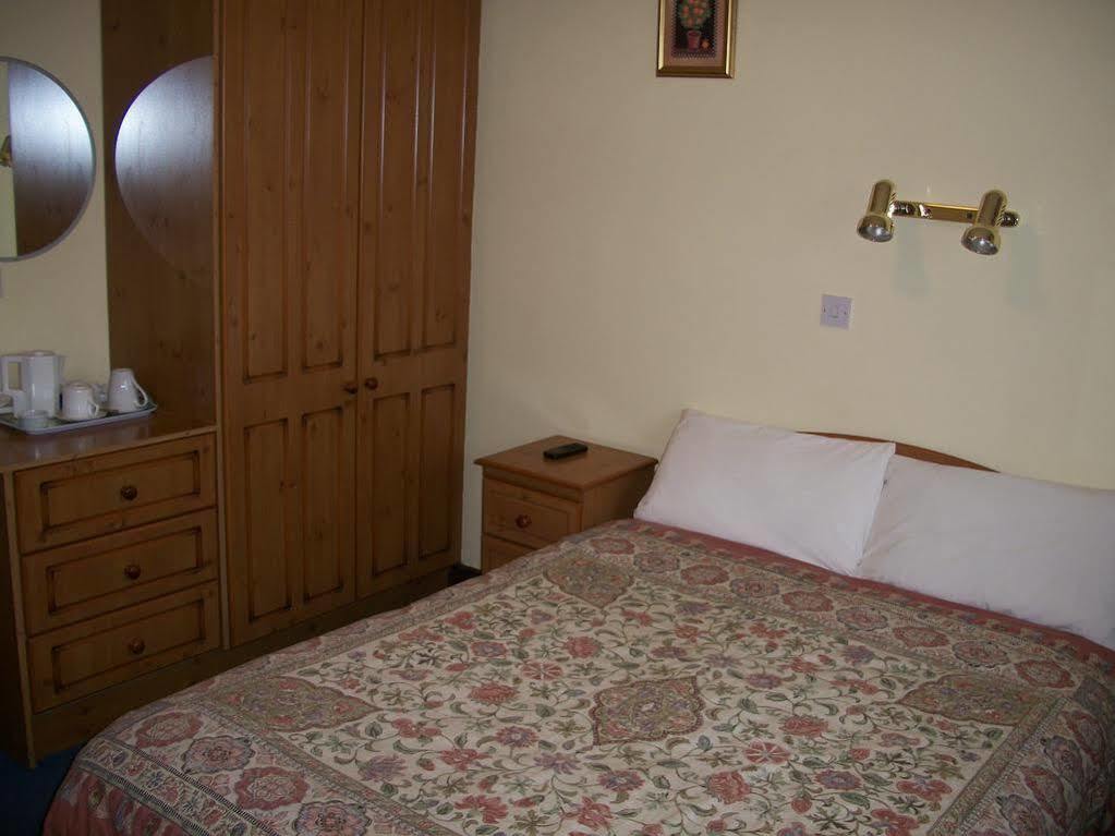 Seashore Lodge Guesthouse Galway Exterior photo